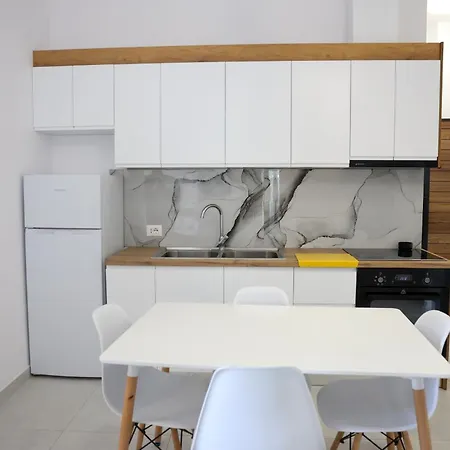 Apartment Golem *