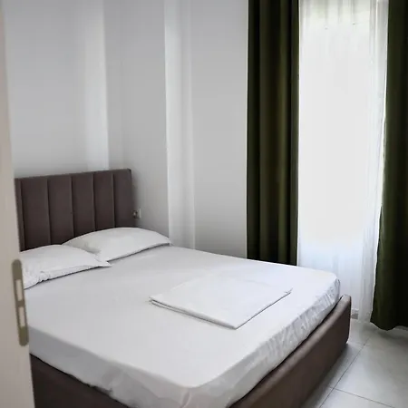 아파트 Golem Central Apartments 골렘