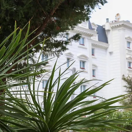 Apartament Golem