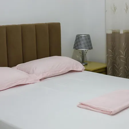 Apartment Golem *