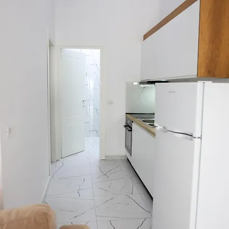 Apartment Golem *