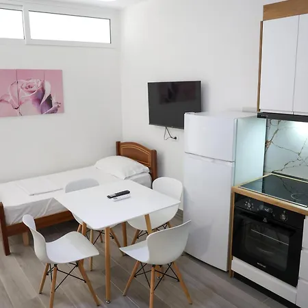 Golem Apartment *