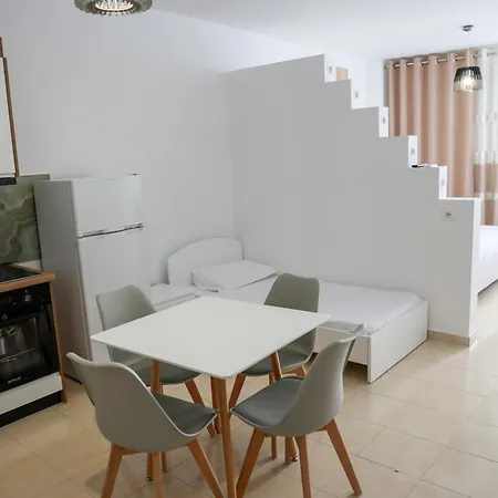Apartament Golem Central Apartments *