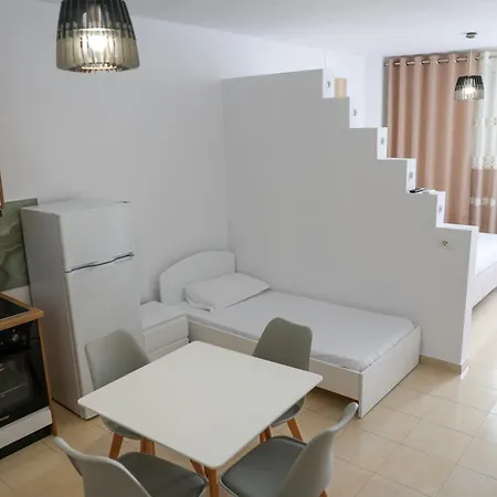 아파트 Golem Central Apartments 골렘