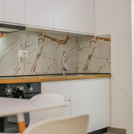 Apartament Golem *