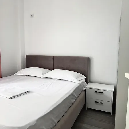 Apartament Golem Golem (Tirana)